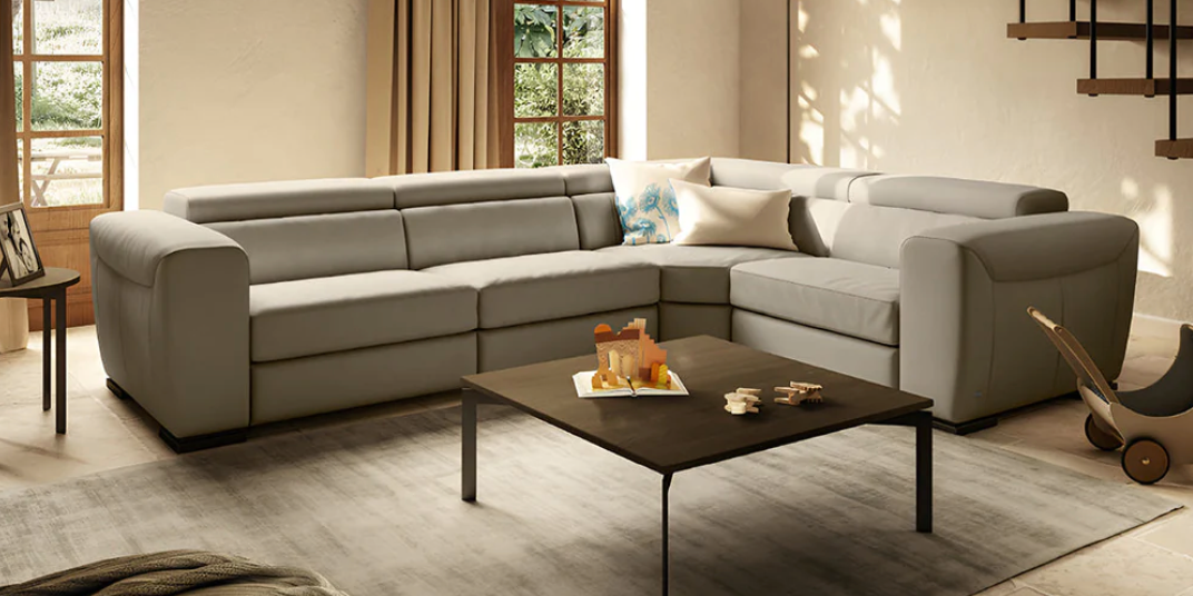 Relájate con Estilo: Muebles Reclinables en Akabani Muebles