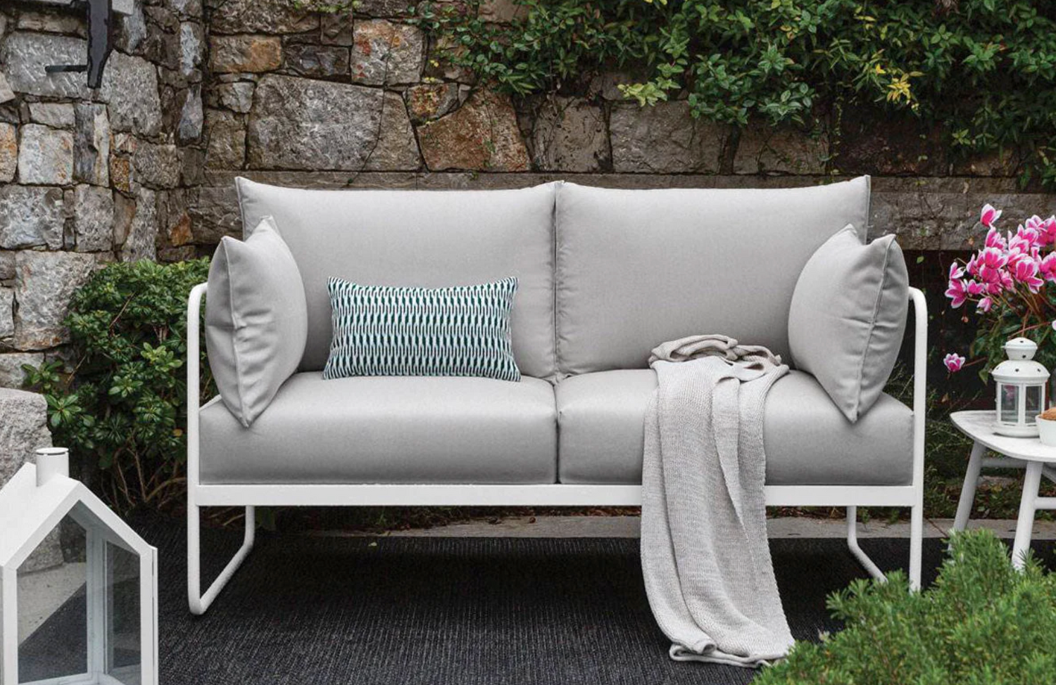 Muebles para Exterior Connubia: Descubre el Estilo y la Elegancia al Aire Libre