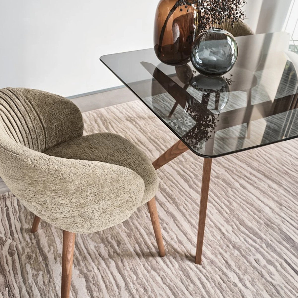 Silla Giratoria Anime de madera