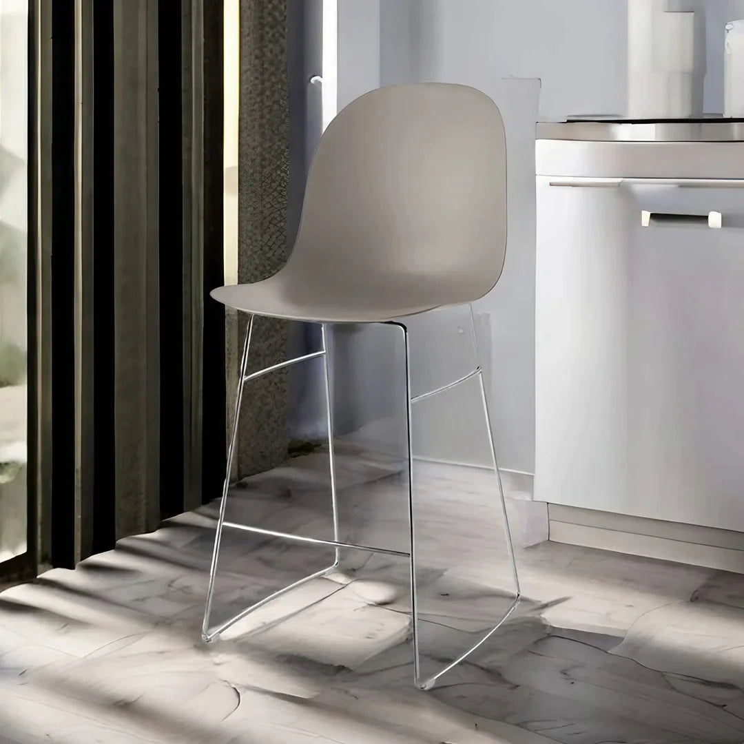 Banco Italiano para cocina Academy sustentable de metal. Muebles Italianos