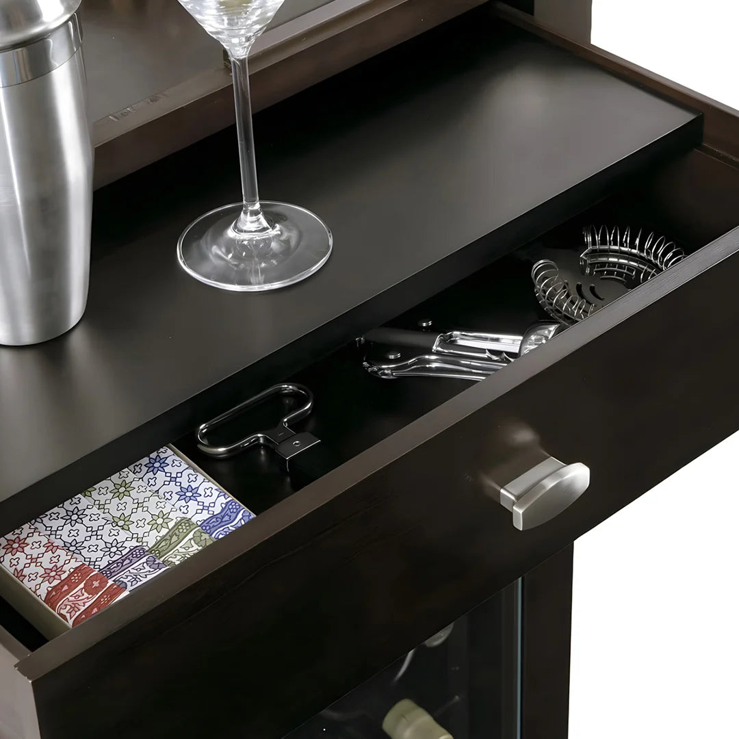 Bar metrópolis. Muebles Italianos