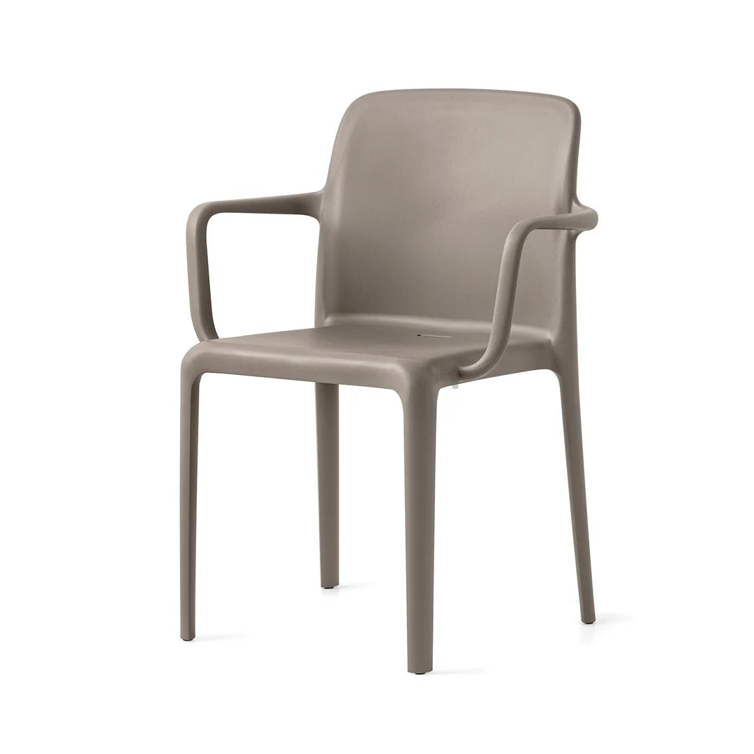 Silla Italiana sustentable Bayo con brazos. Muebles Italianos