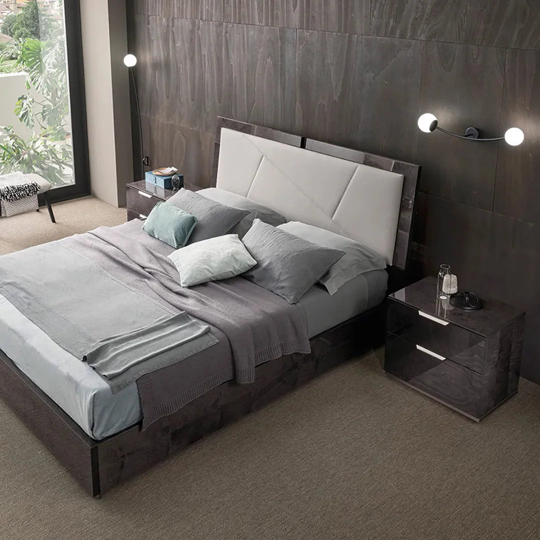 Recámara completa King size Riviera. Muebles Italianos