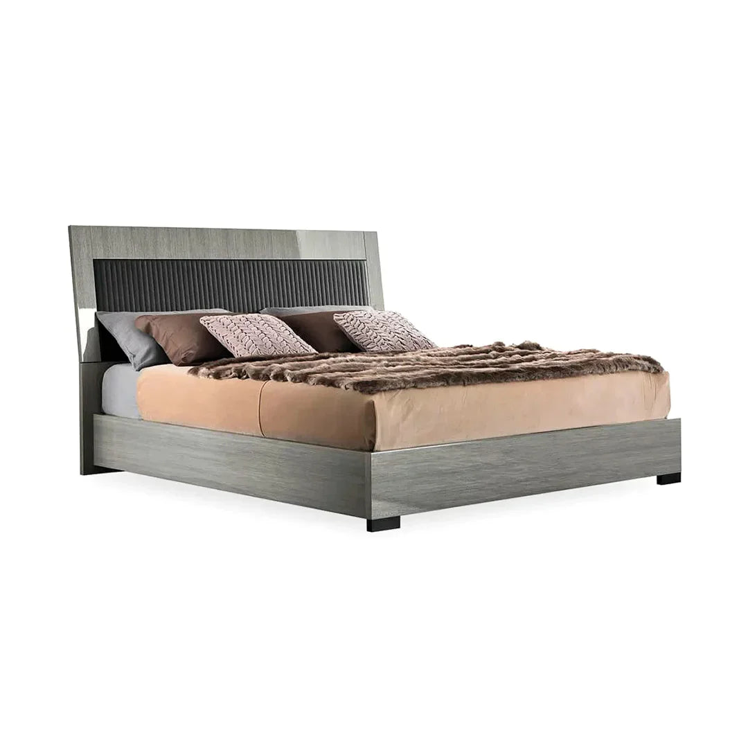 Cama Novecento King Size. Muebles Italianos