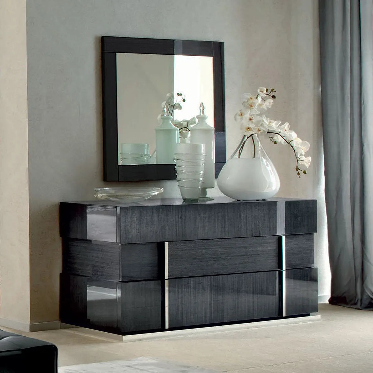 Espejo Montecarlo recámara. Muebles Italianos