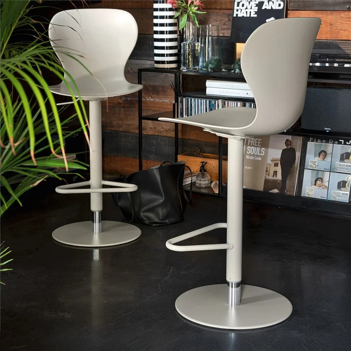 banco Ops! polipropileno y pistón