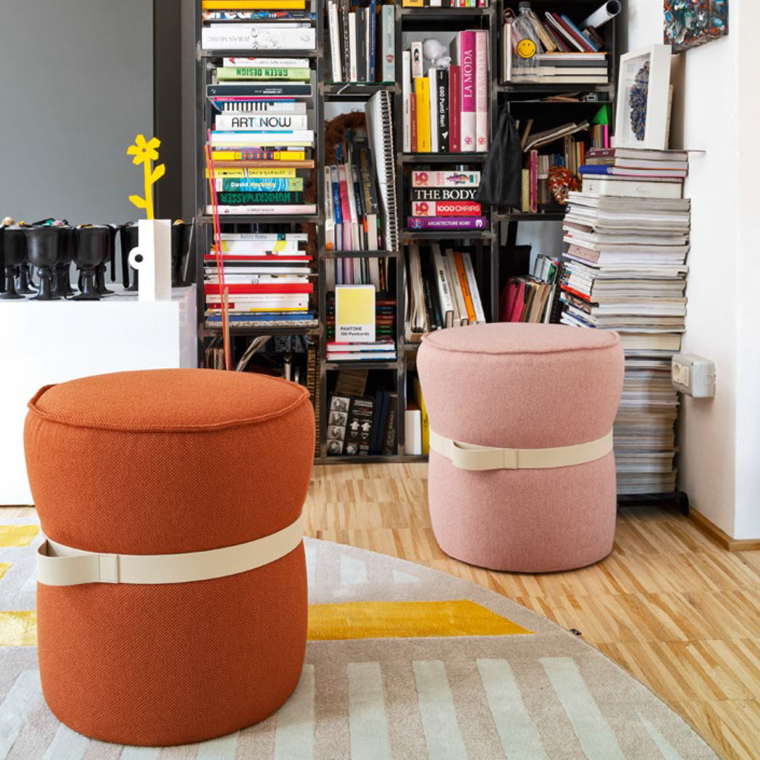 Puff de diseño italiano POF en tela. Muebles Italianos