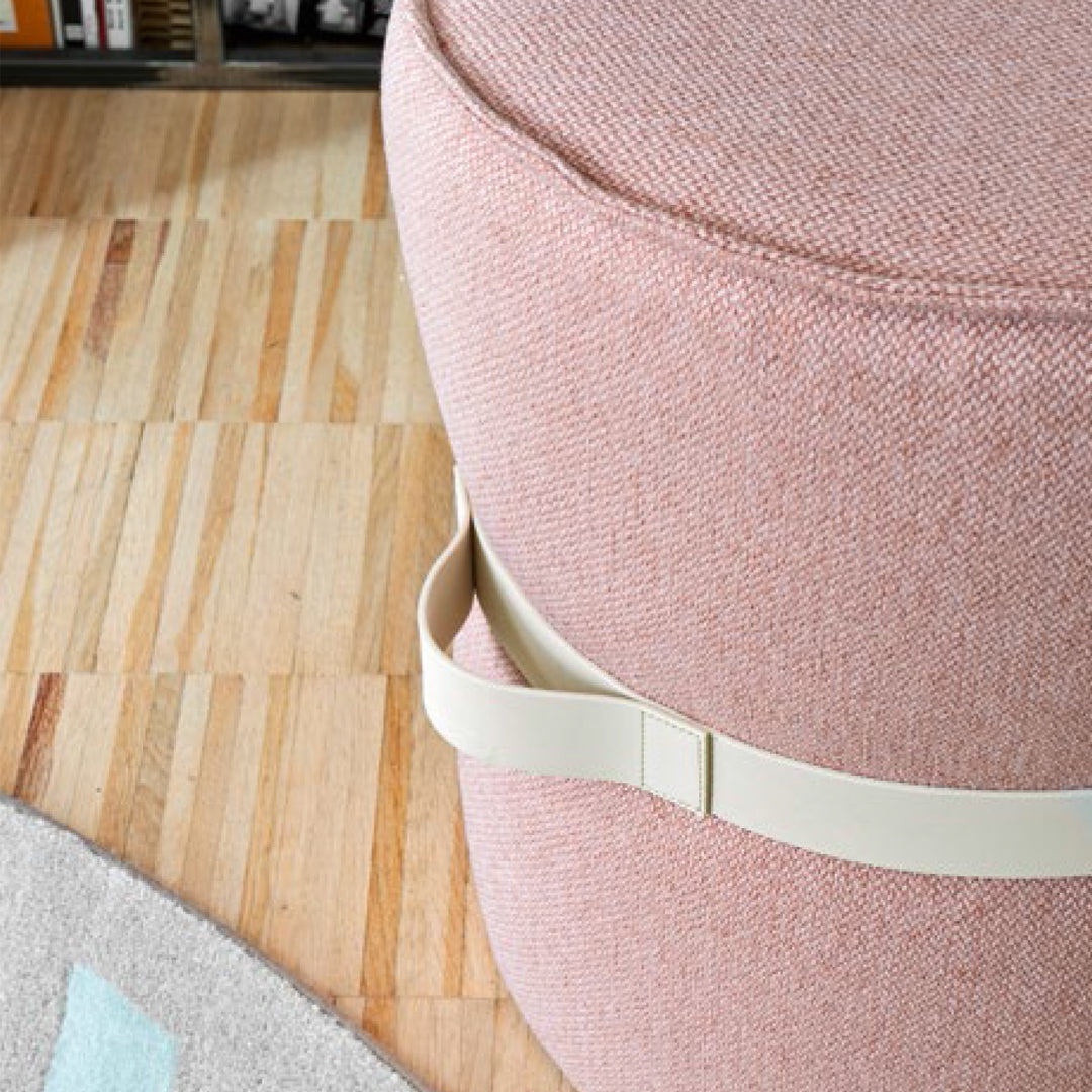 Puff de diseño italiano POF en tela. Muebles Italianos