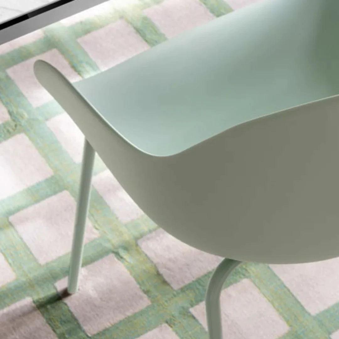 Silla para comedor Academy sustentable de metal. Muebles Italianos