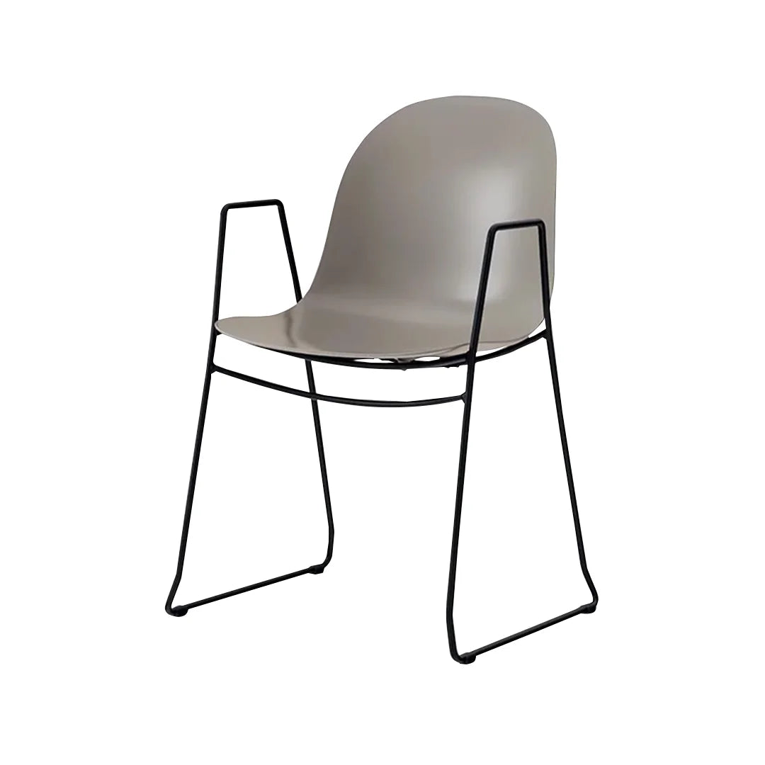 SILLA-ACADEMY-CON-BRAZOS-CONNUBIA