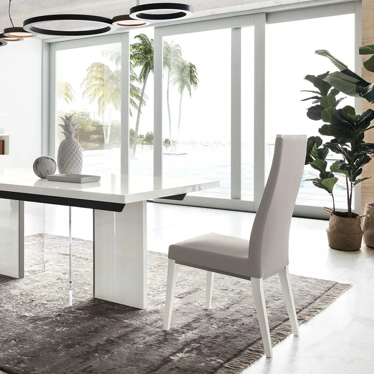 Par de Sillas Artemide. Muebles Italianos