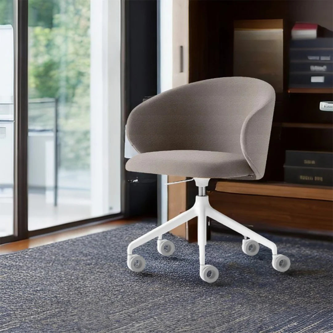 Silla Tuka con Ruedas para Oficina tipo Piel. Muebles Italianos
