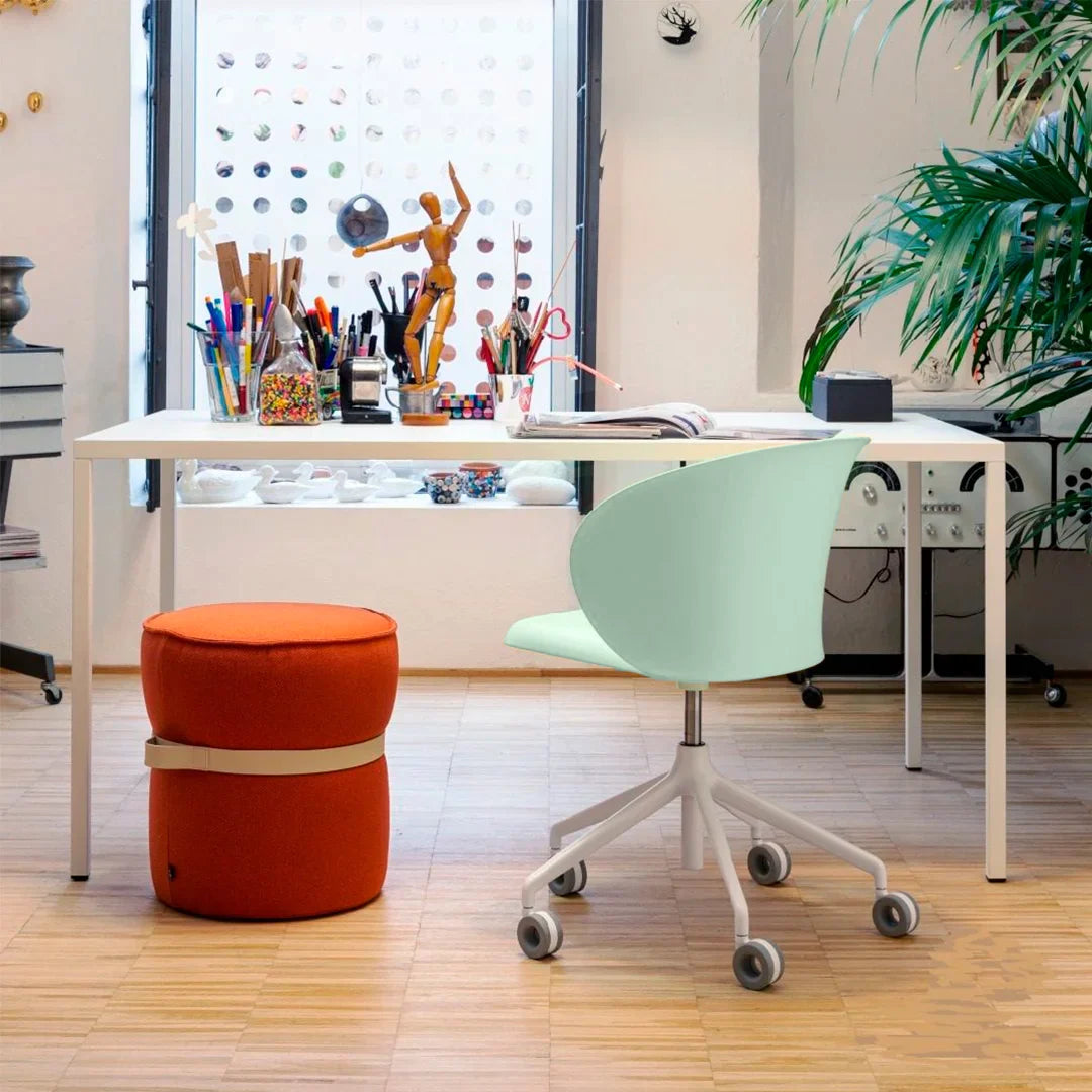 Silla Tuka Sustentable con Ruedas para Oficina. Muebles Italianos