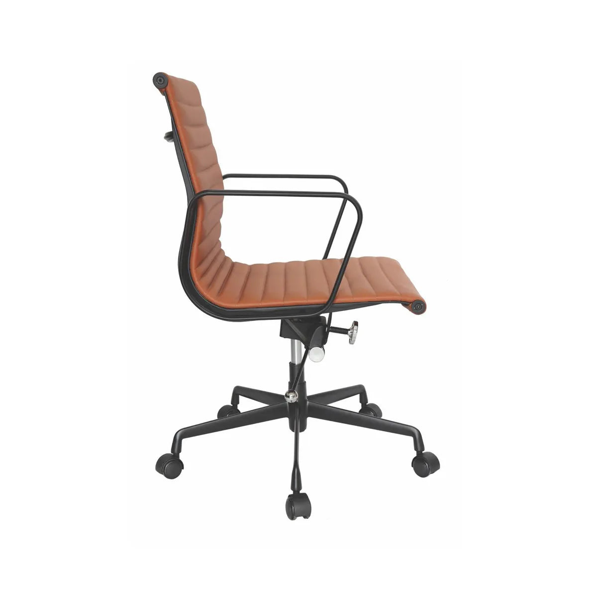 Silla Ejecutiva Kaisser en piel. Muebles Italianos