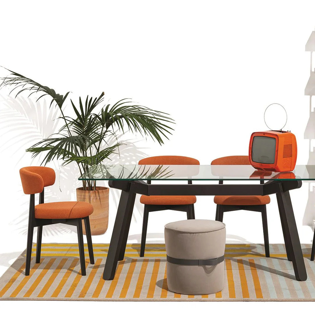 Silla para comedor Talks de tela y tipo piel. Muebles Italianos