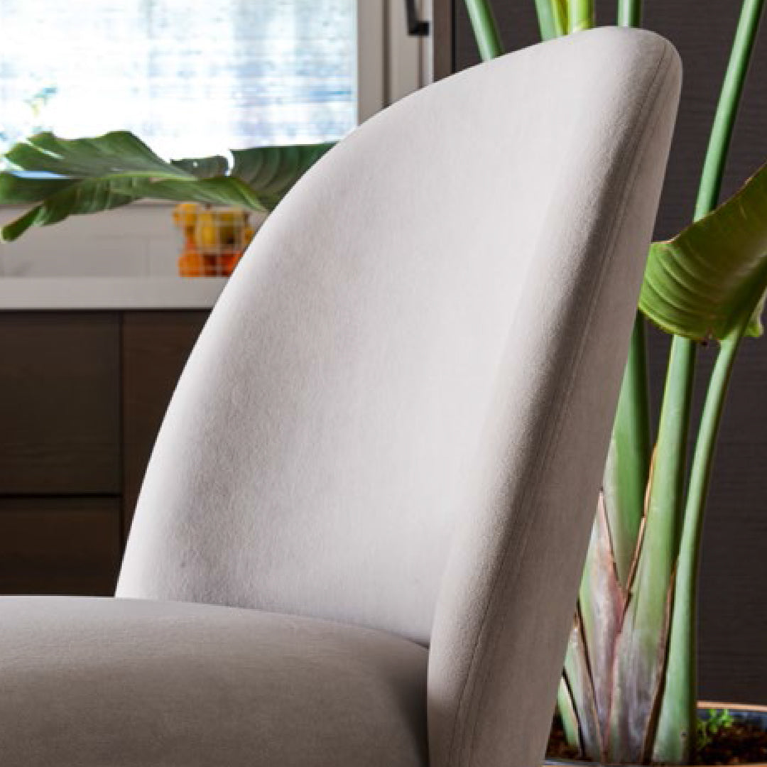 Silla de diseño Italiano Tuka tipo piel. Muebles Italianos