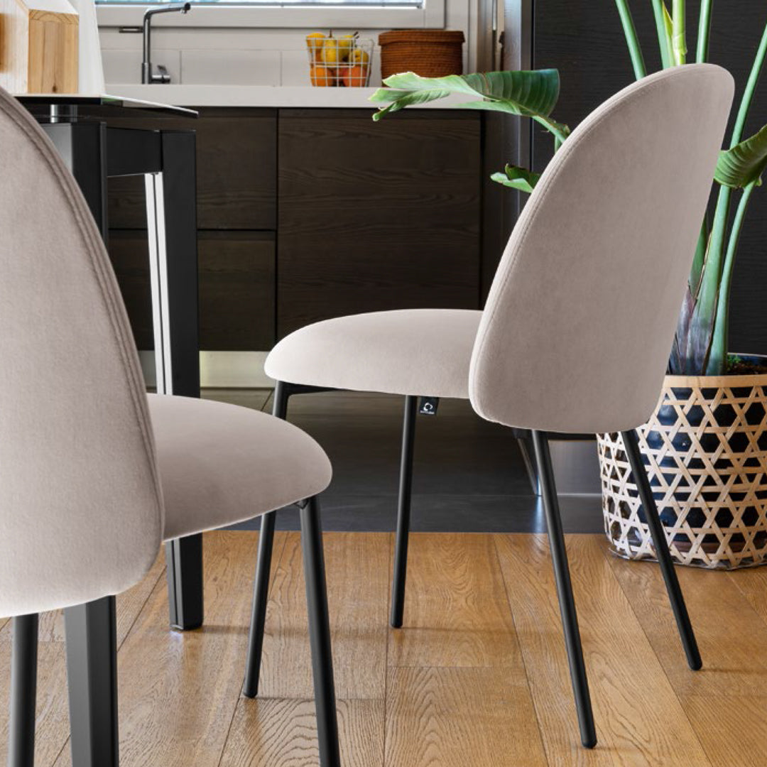 Silla de diseño Italiano Tuka tipo piel. Muebles Italianos