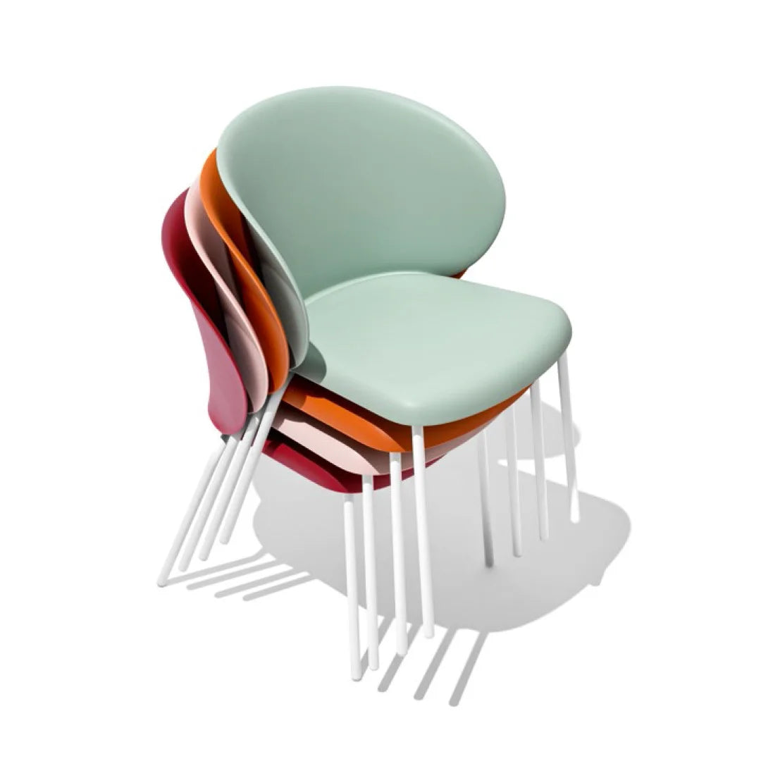 Silla sustentable Tuka apilable. Muebles Italianos