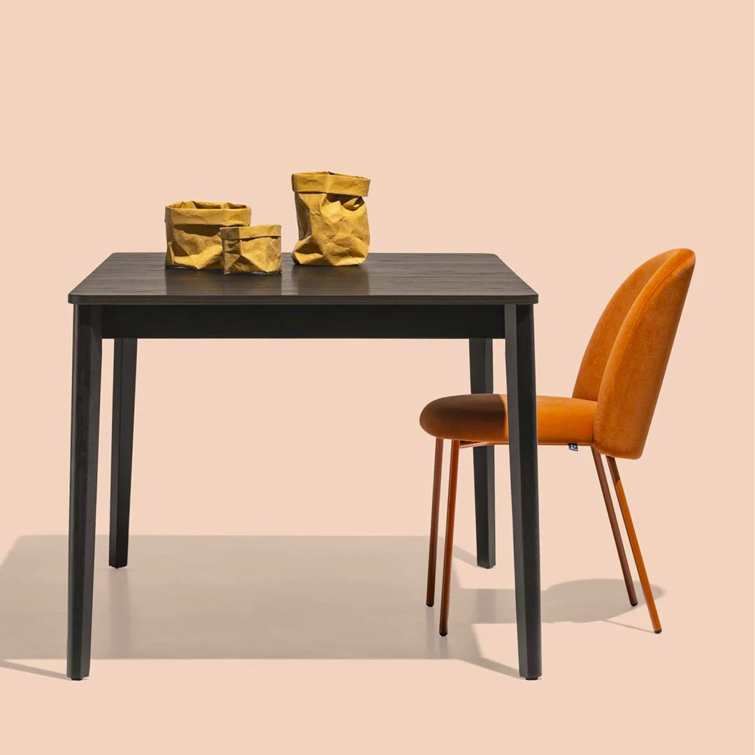 Silla de diseño Italiano Tuka de tela. Muebles Italianos