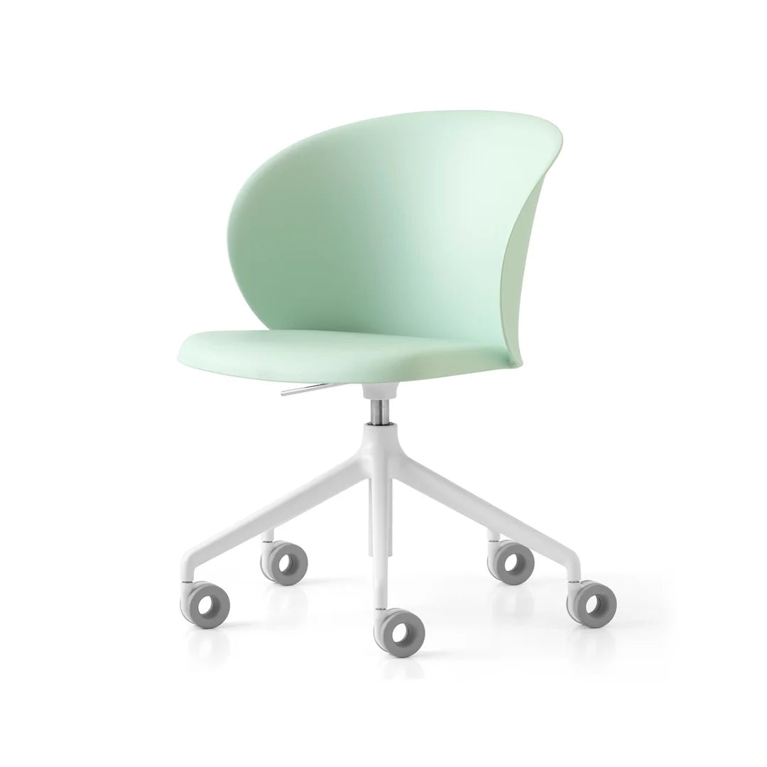 Silla Tuka Sustentable con Ruedas para Oficina. Muebles Italianos