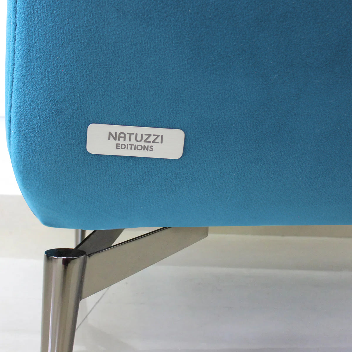 Sillón Felicita Natuzzi en terciopelo