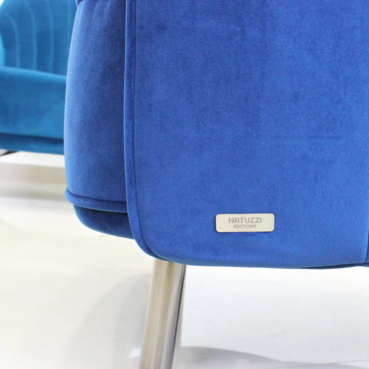 Sillón Graziosa en tercipelo. Muebles Italianos