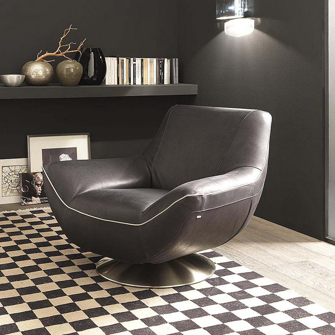 Sillón Greta Natuzzi giratorio en piel