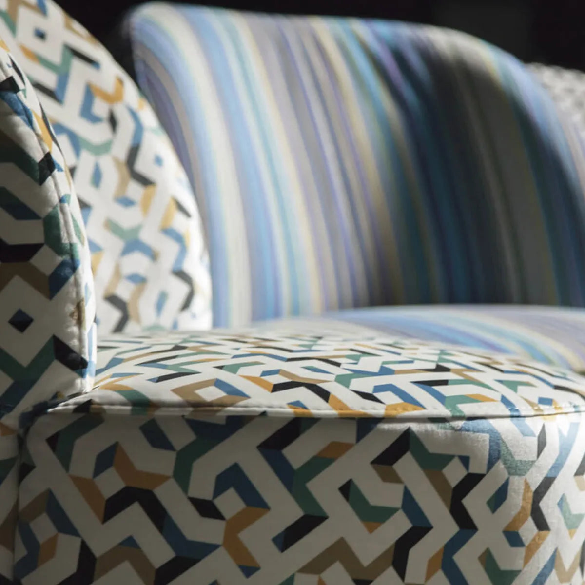 Sillón World giratorio. Muebles Italianos