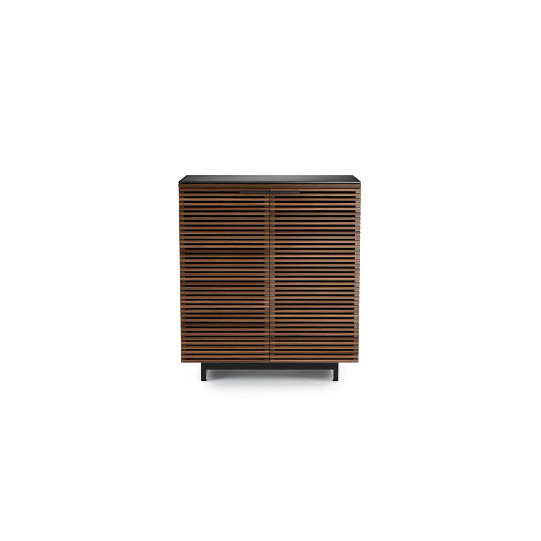 Bar corridor. Muebles Italianos variant