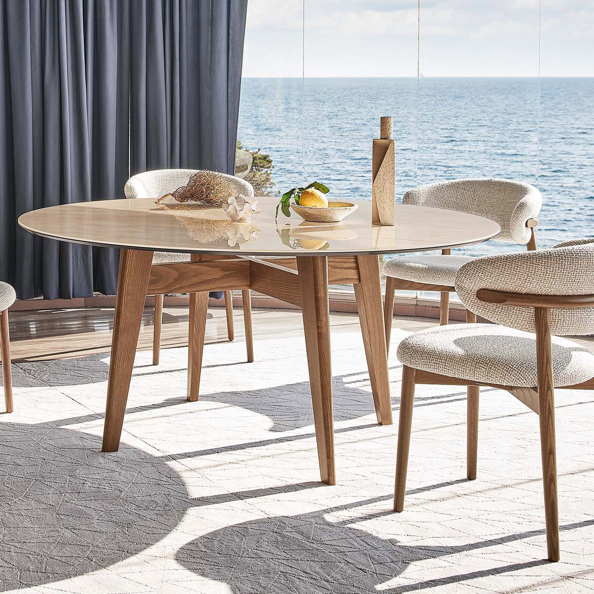 Mesa Abrey Redonda 160 cm para Comedor. Muebles Italianos