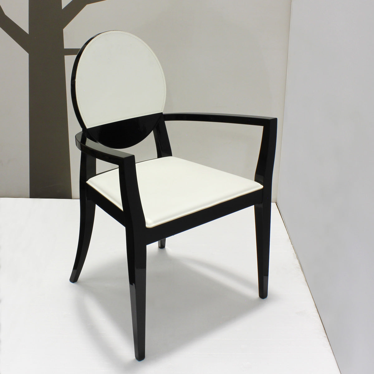 silla deja vu con brazos. Muebles Italianos