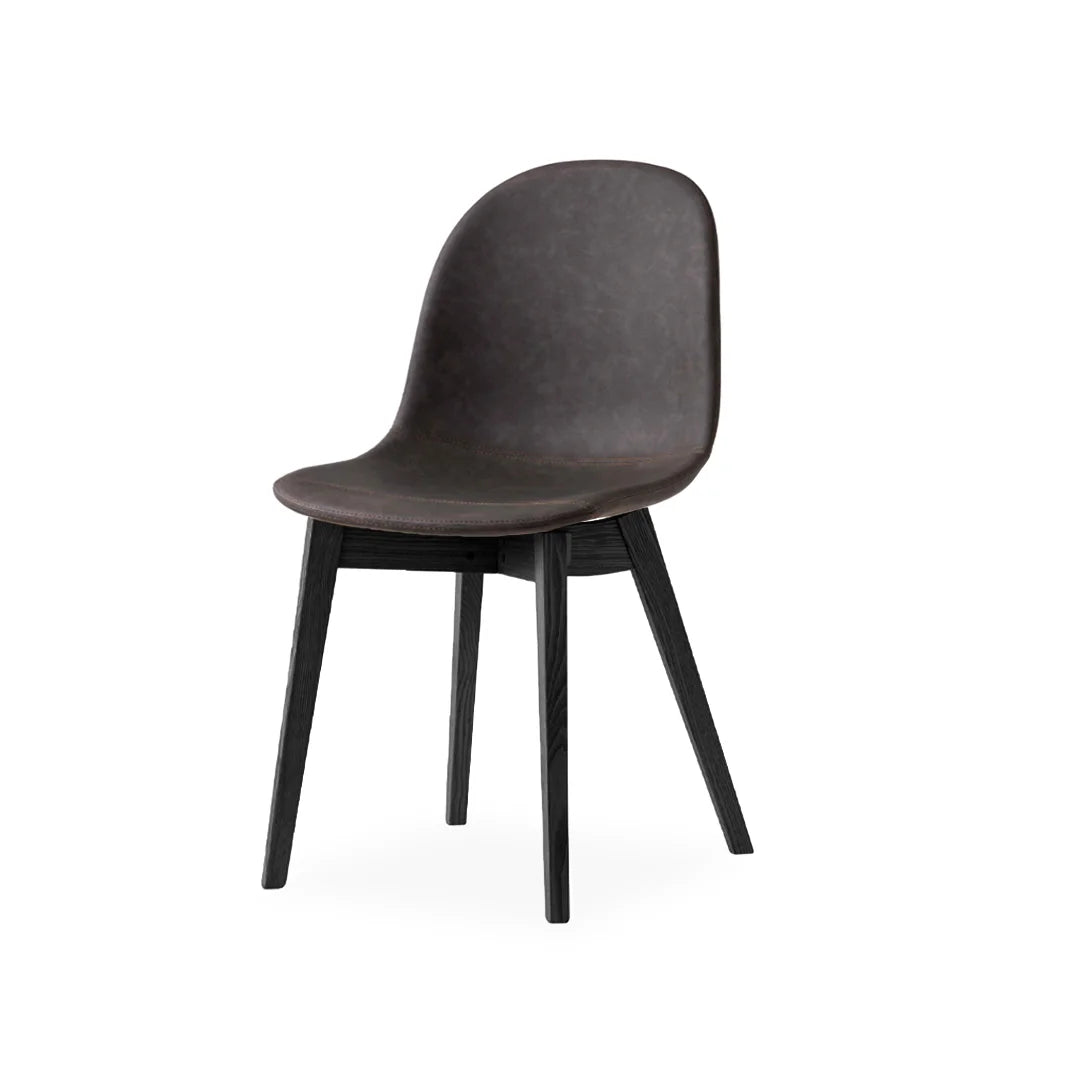 Silla de base de madera Academy tipo piel para Comedor. Muebles Italianos variant