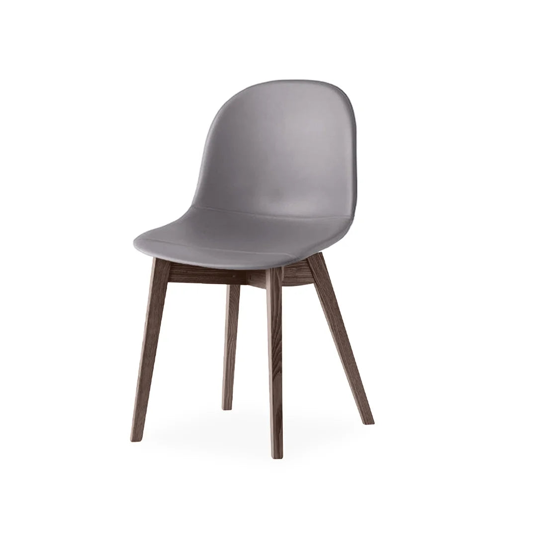 Silla de base de madera Academy tipo piel para Comedor. Muebles Italianos variant