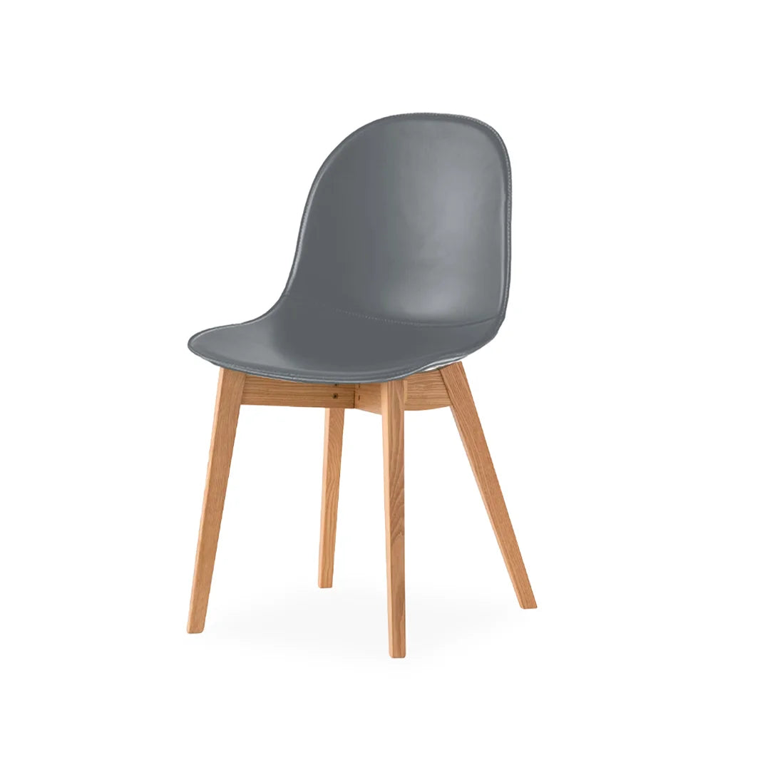Silla de base de madera Academy de cuero para Comedor. Muebles Italianos variant