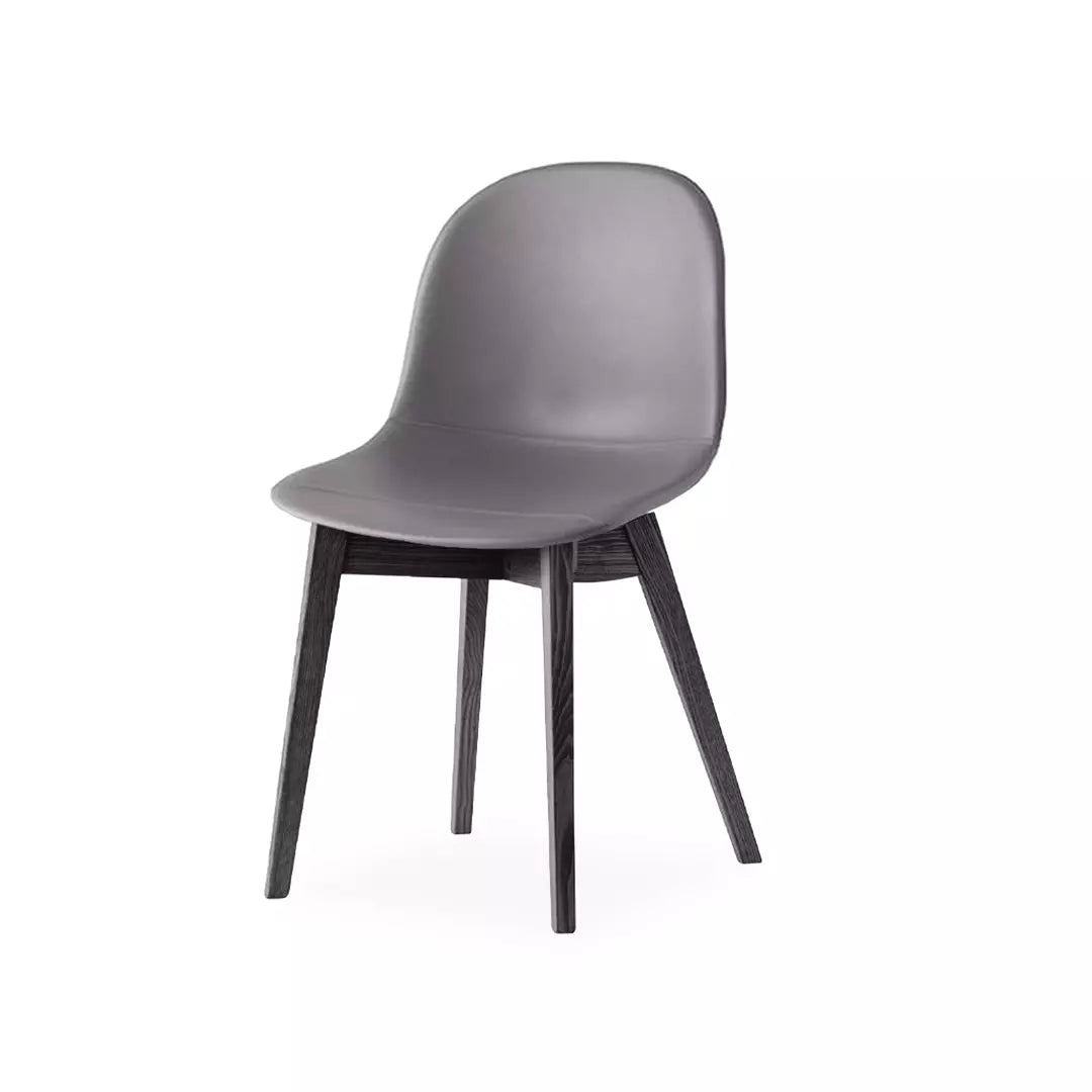 Silla de base de madera Academy tipo piel para Comedor. Muebles Italianos variant