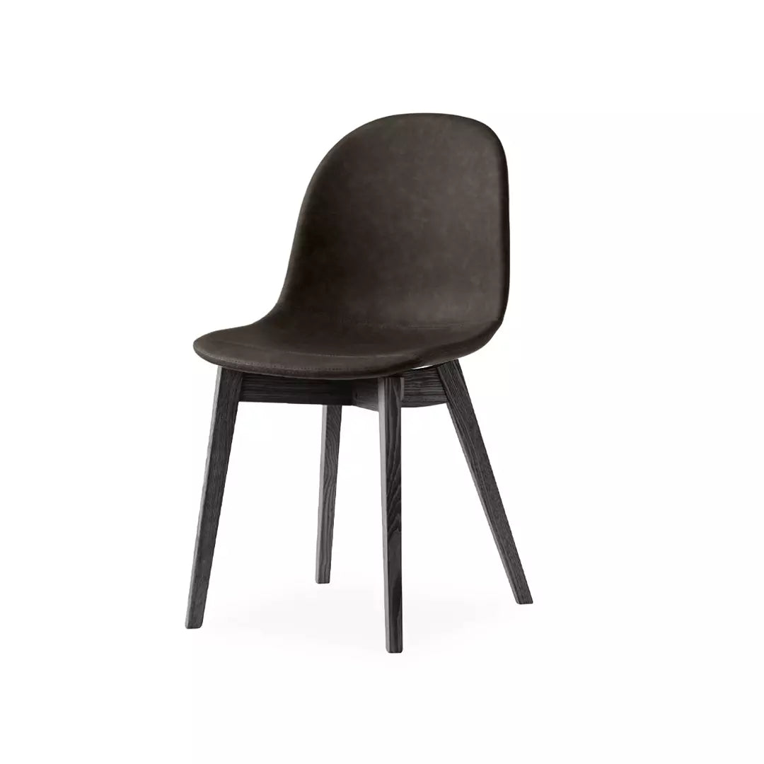 Silla de base de madera Academy tipo piel para Comedor. Muebles Italianos variant