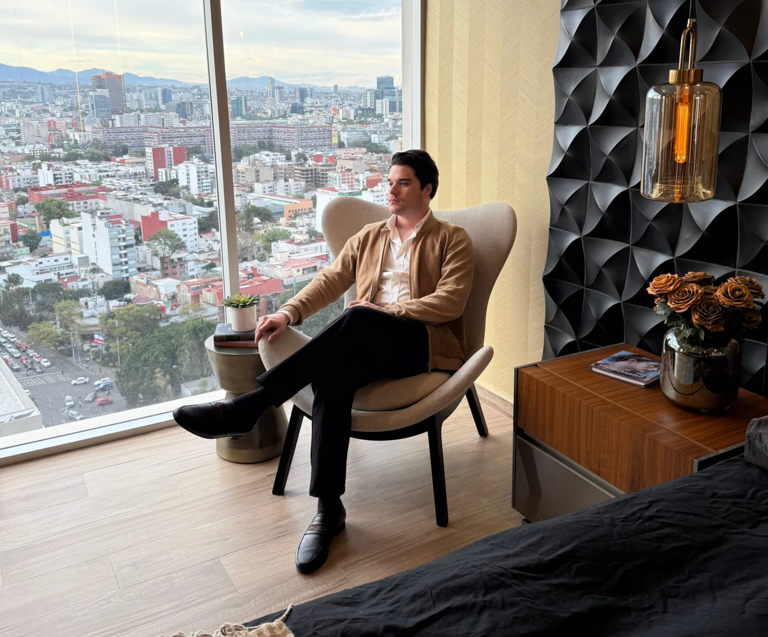 Proyecto Agatha del Valle: “Noches de la Ciudad” — diseño, luz y mobiliario italiano llevado a la vida real