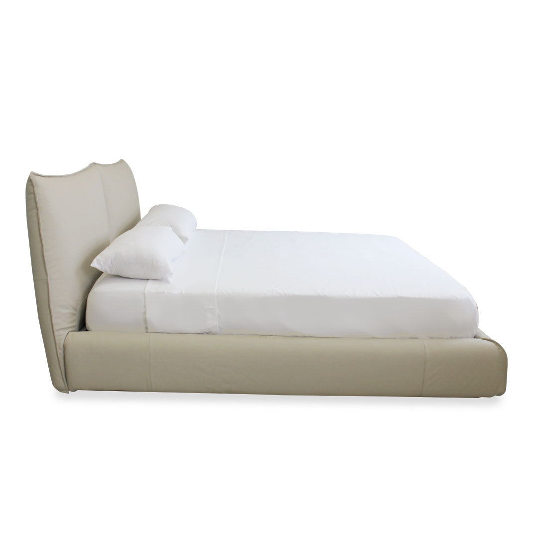 Cama Lunare Natuzzi Queen Size piel Beige Ahumado