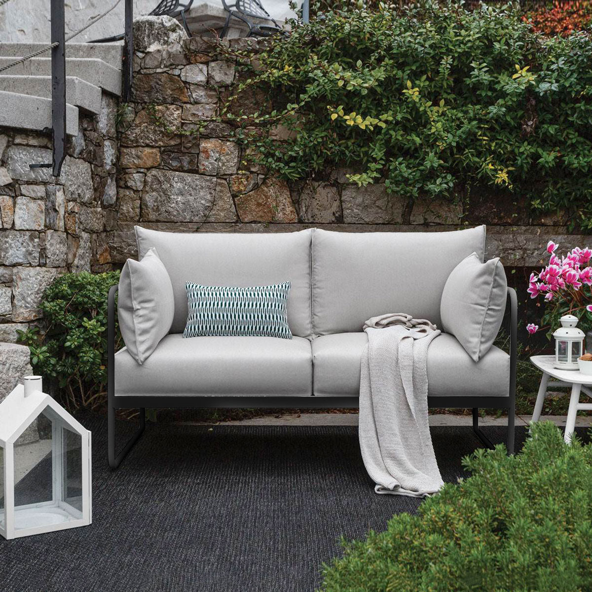 Loveseat Easy