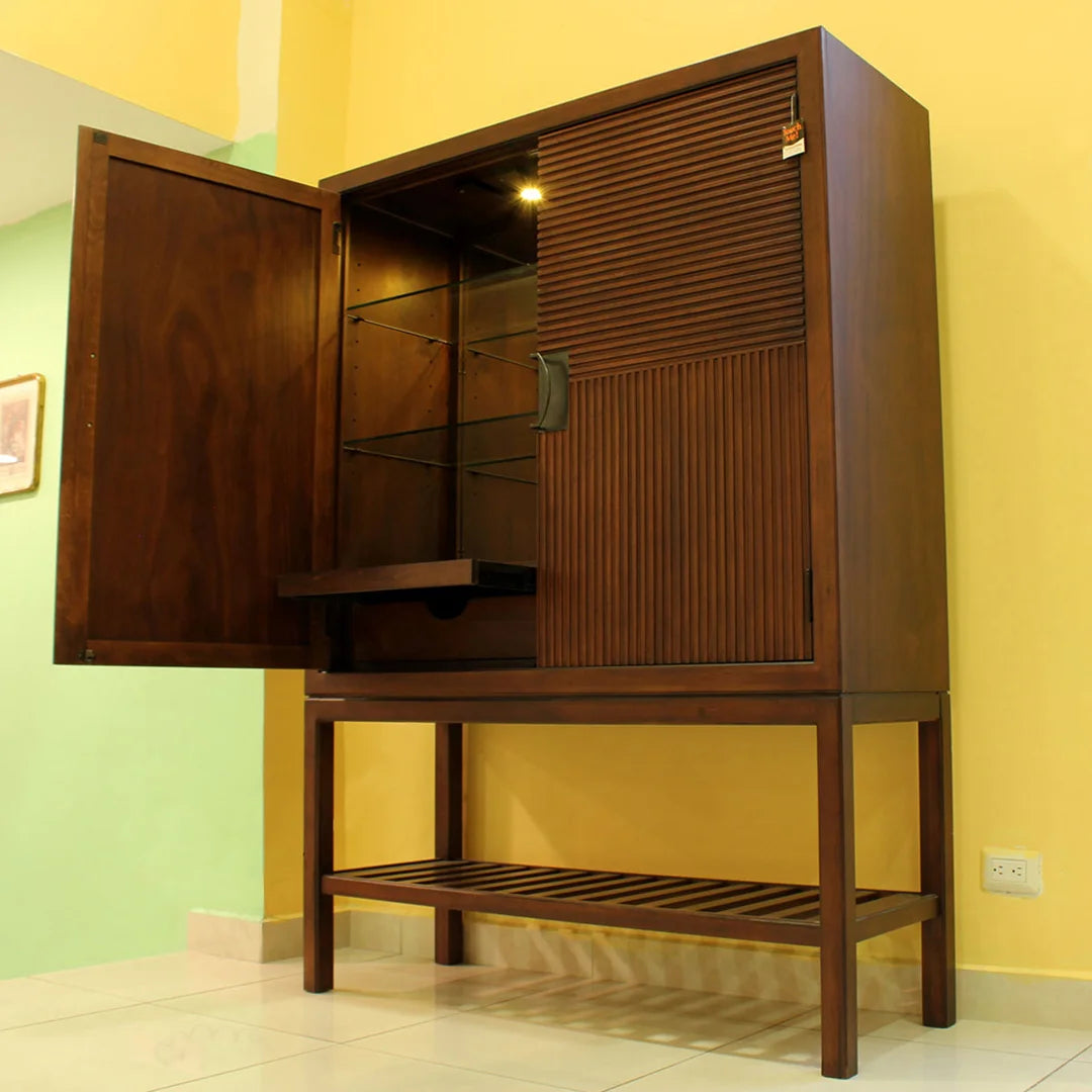 GABINETE BAR SILHOUETTE CLASICO