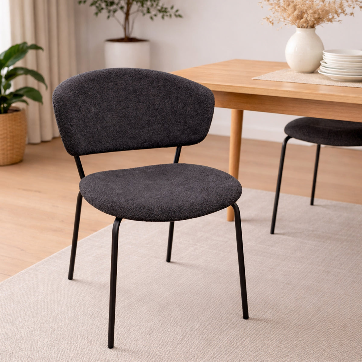 Silla italiana para comedor Desy en tela Etienne